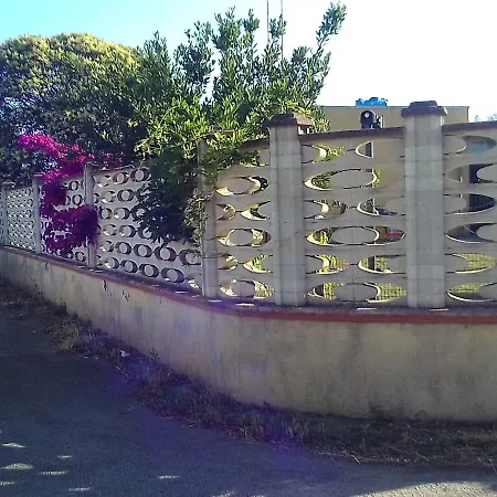 Dei Mille Colori Con Ampio Giardino Adatta Ai Vostri Amici A Quattro Zampe