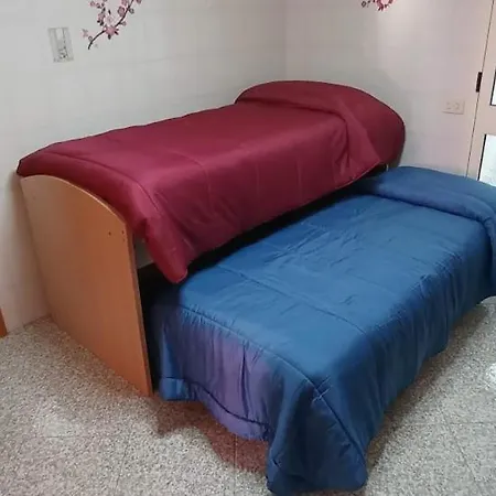 Holiday home Dei Mille Colori Con Ampio Giardino Adatta Ai Vostri Amici A Quattro Zampe San Foca