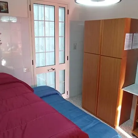 Dei Mille Colori Con Ampio Giardino Adatta Ai Vostri Amici A Quattro Zampe Holiday home *